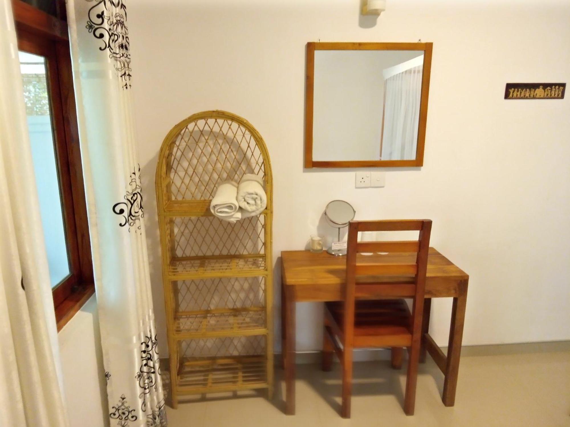 Sansala Guesthouse & Restaurant Tangalle Bilik gambar