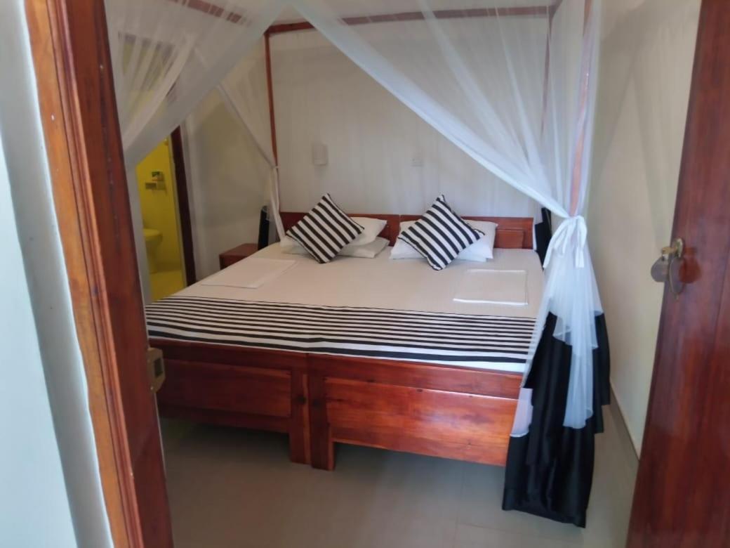 Sansala Guesthouse & Restaurant Tangalle Bilik gambar