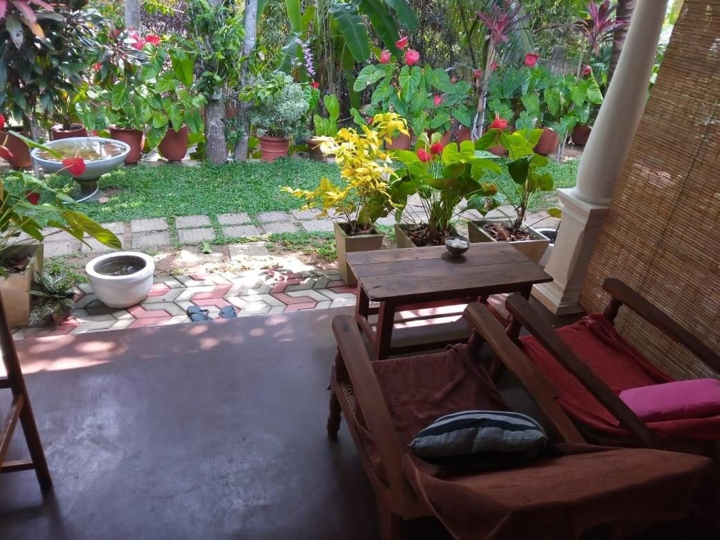 Sansala Guesthouse & Restaurant Tangalle Bilik gambar